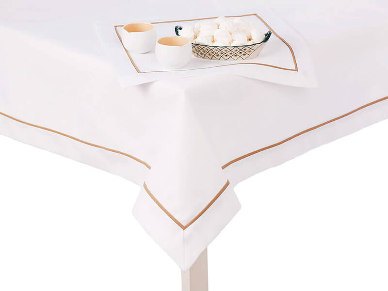 Obrus dekoracyjny 140x240 STEPHANI biały z lamówką